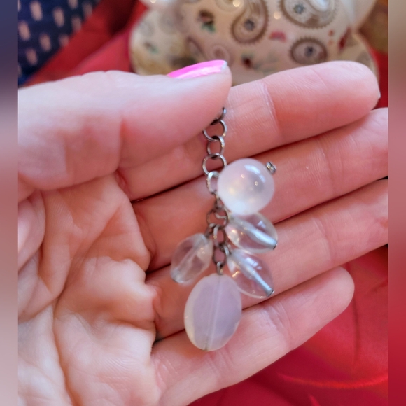 Silver tone necklace with glassy beads - Picture 6 of 11